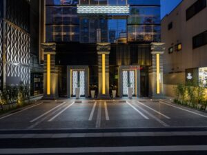 池袋北口のVARKIN ANNEX（ヴァーキン アネックス）の外観。池袋メンズエステGirlsSpaのホテル案内画像です。
