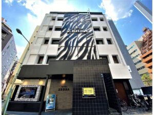池袋東口のHOTEL ZEBRA（ゼブラ）の外観。池袋メンズエステGirlsSpaのホテル案内画像です。